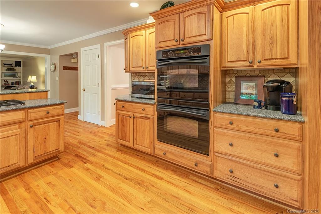 205 Riva Ridge Drive Fairview, NC 28730 - Photo 11 of 44 Gallery Image 11