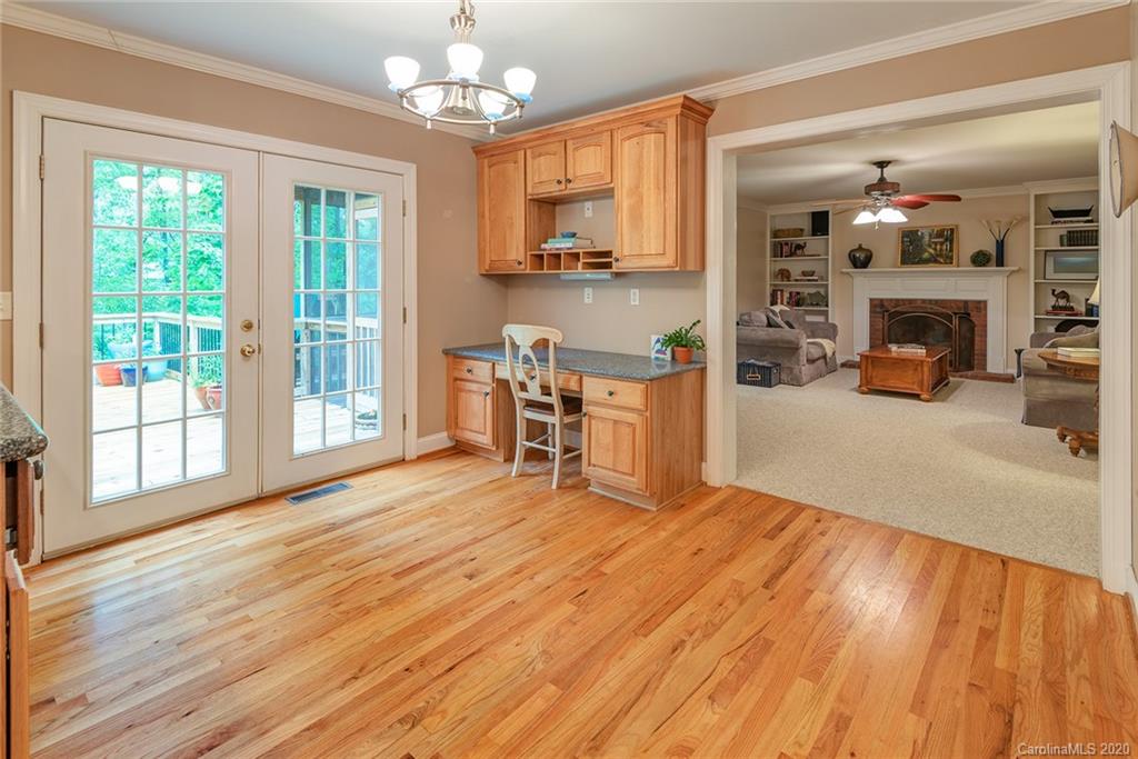 205 Riva Ridge Drive Fairview, NC 28730 - Photo 12 of 44 Gallery Image 12