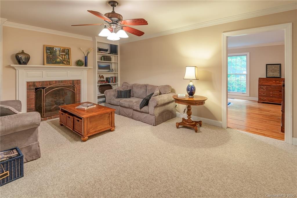 205 Riva Ridge Drive Fairview, NC 28730 - Photo 25 of 44 Gallery Image 25