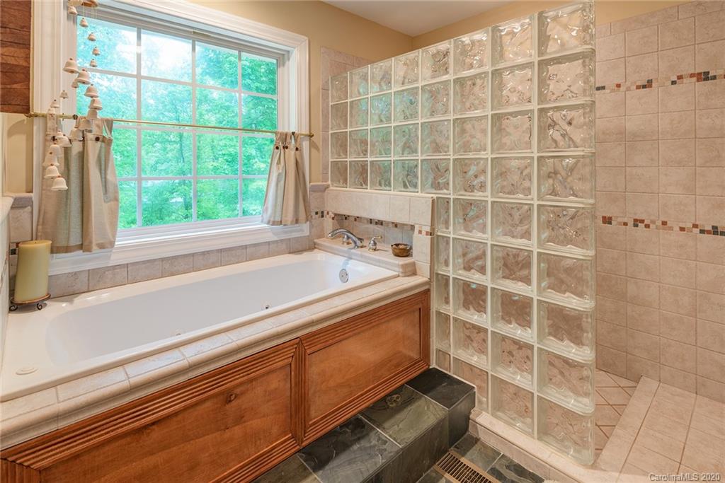 205 Riva Ridge Drive Fairview, NC 28730 - Photo 32 of 44 Gallery Image 32