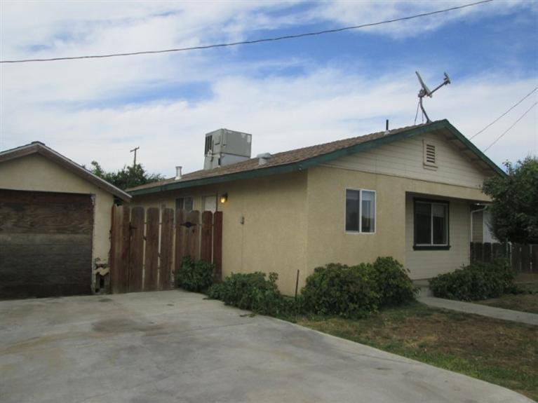 14476 Hanford Armona Road Armona, CA 93202 - Photo 2 of 17