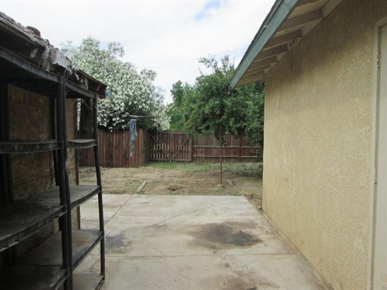 14476 Hanford Armona Road Armona, CA 93202 - Photo 13 of 17