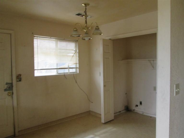 14476 Hanford Armona Road Armona, CA 93202 - Photo 7 of 17