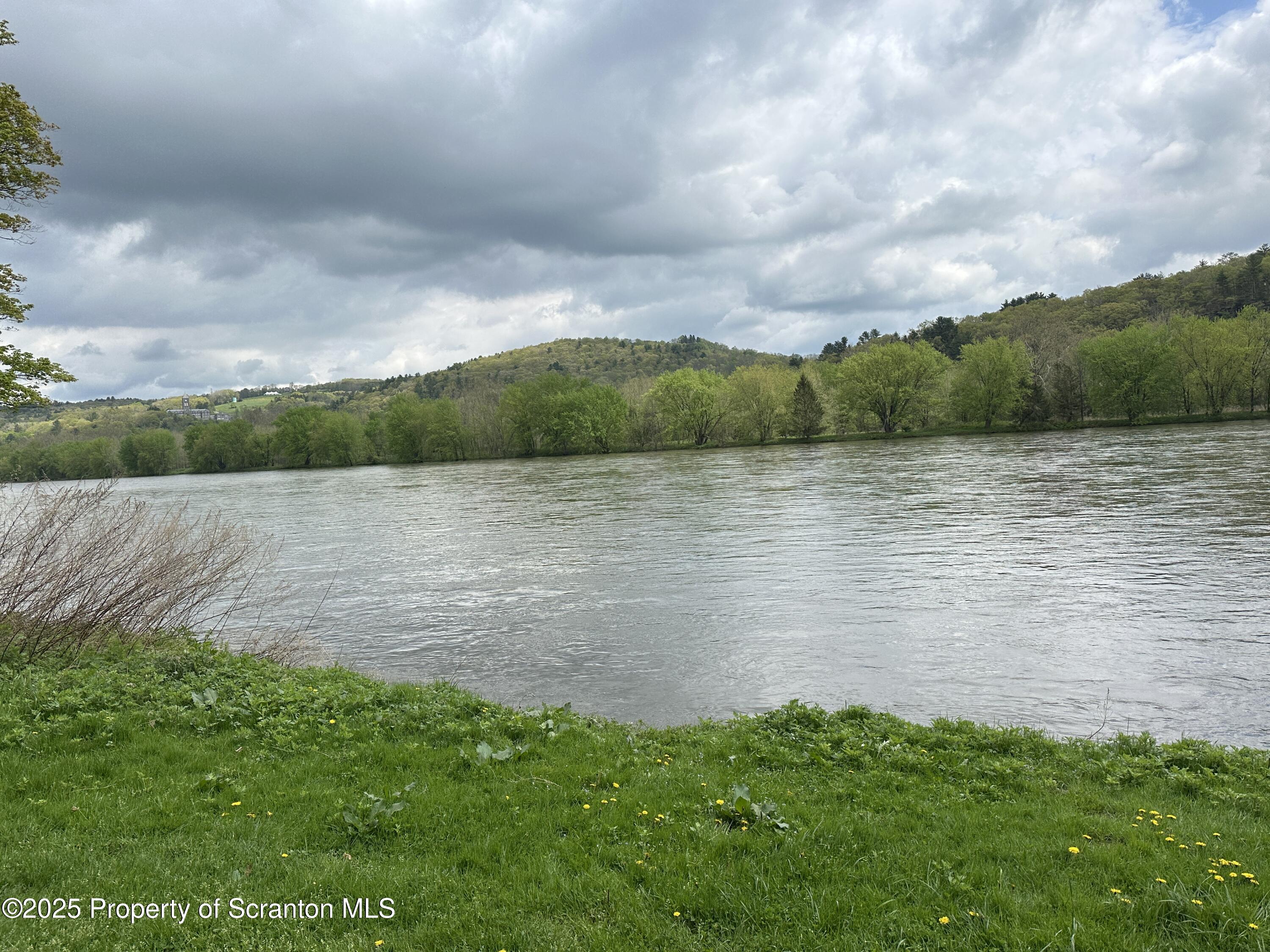 2 River Road Damascus, PA 18415 - Photo 14 of 15 a view of a lake from a yard