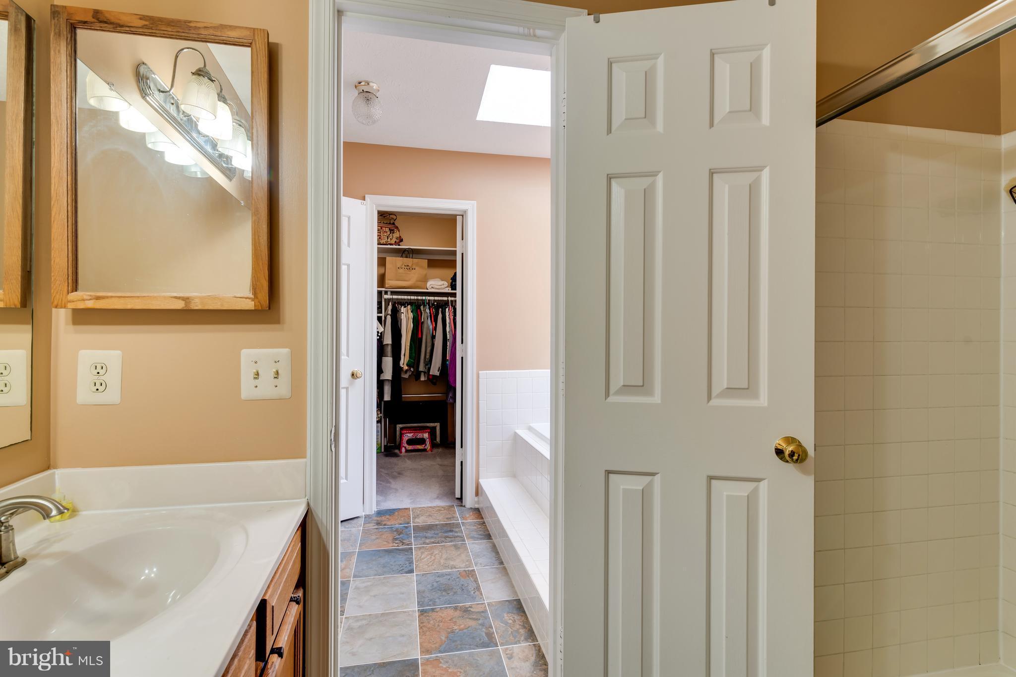 23 Wells Road Stafford, VA 22556 - Photo 14 of 23 Bath (Master)