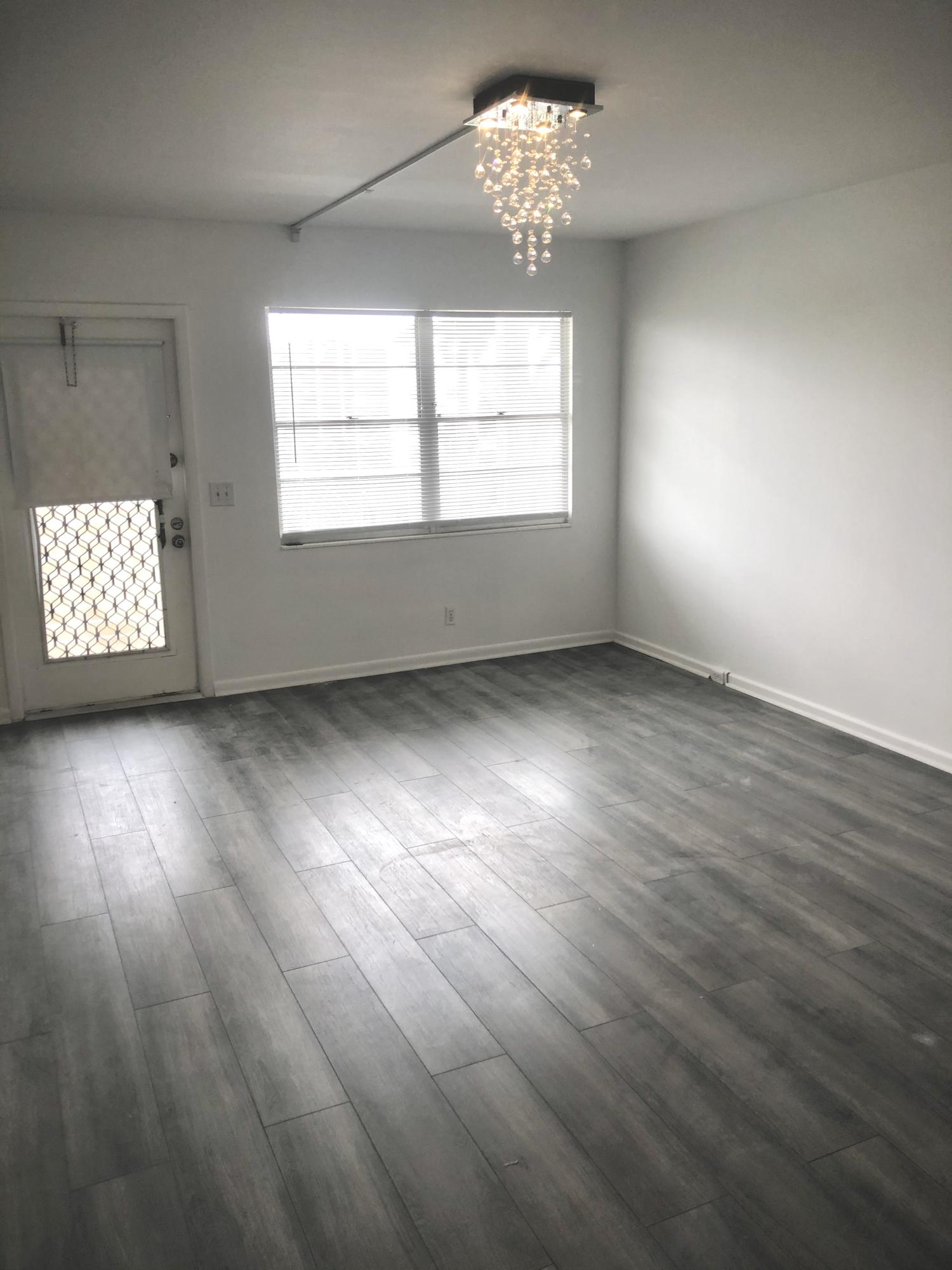 3067 Guildford East Boca Raton, FL 33434 - Photo 6 of 31 living room