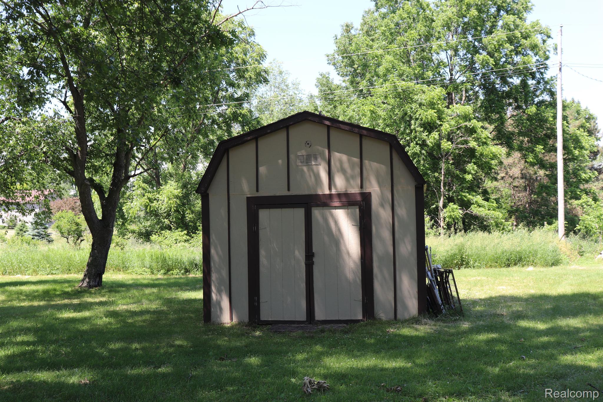 118 West Hunters Creek Road Lapeer, MI 48446 - Photo 6 of 17 Shed 118 Hunters Creek