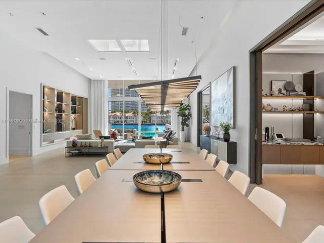 $17,975,000 | 224 South Island Road, Golden Beach, FL 33160