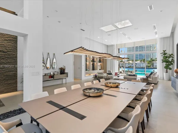 $17,975,000 | 224 South Island Road, Golden Beach, FL 33160