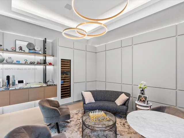 $17,975,000 | 224 South Island Road, Golden Beach, FL 33160