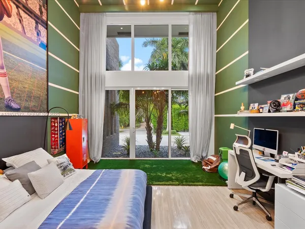 $17,975,000 | 224 South Island Road, Golden Beach, FL 33160