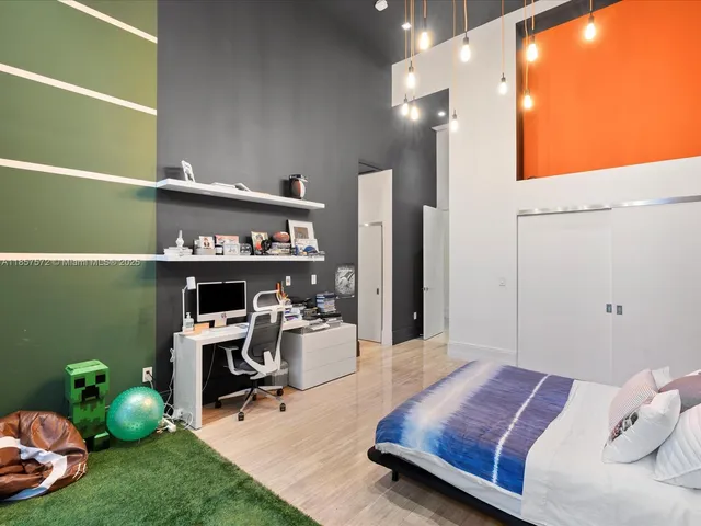 $17,975,000 | 224 South Island Road, Golden Beach, FL 33160