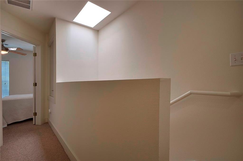 711 West 32nd Street, Unit 101 Austin, TX 78705 - Photo 13 of 32