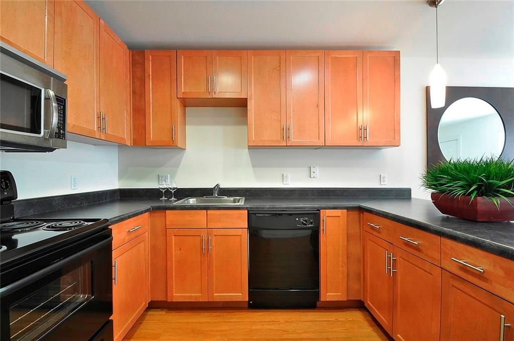 711 West 32nd Street, Unit 101 Austin, TX 78705 - Photo 15 of 32