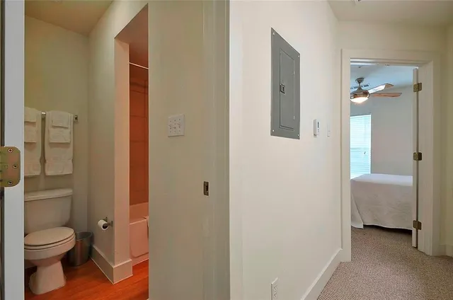 $1,595 | 711 West 32nd Street, Unit 101, Austin, TX 78705