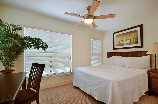 $1,595 | 711 West 32nd Street, Unit 101, Austin, TX 78705