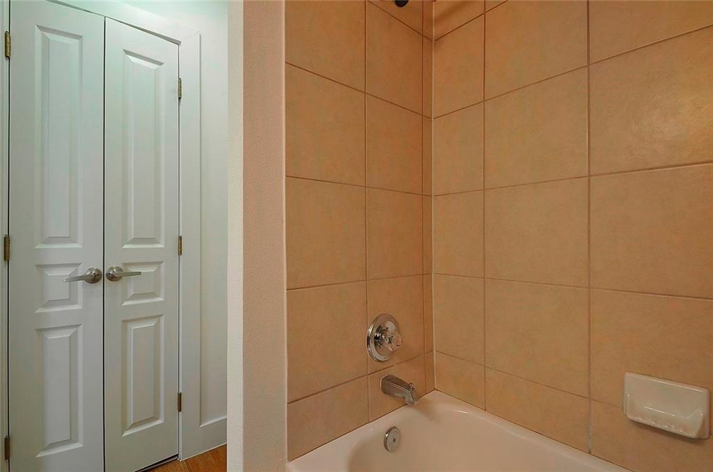 711 West 32nd Street, Unit 101 Austin, TX 78705 - Photo 8 of 32