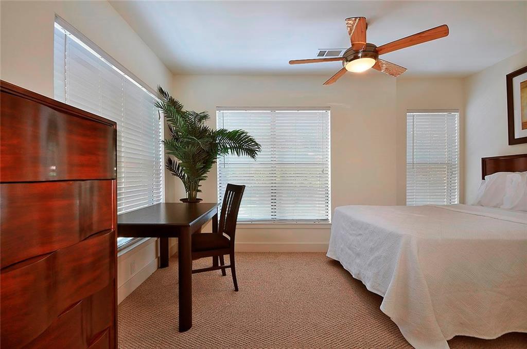 711 West 32nd Street, Unit 101 Austin, TX 78705 - Photo 10 of 32