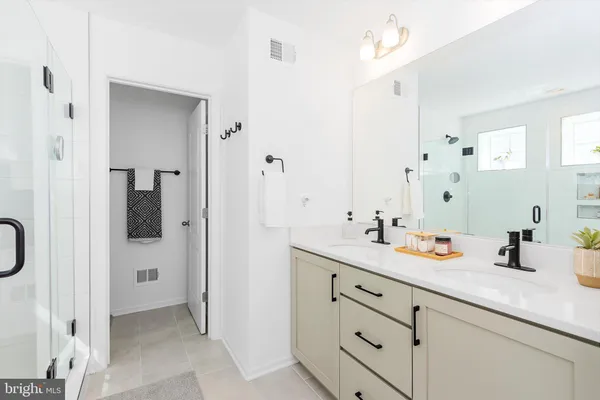 $495,000 | 301 Homer Court, Martinsburg, WV 25403