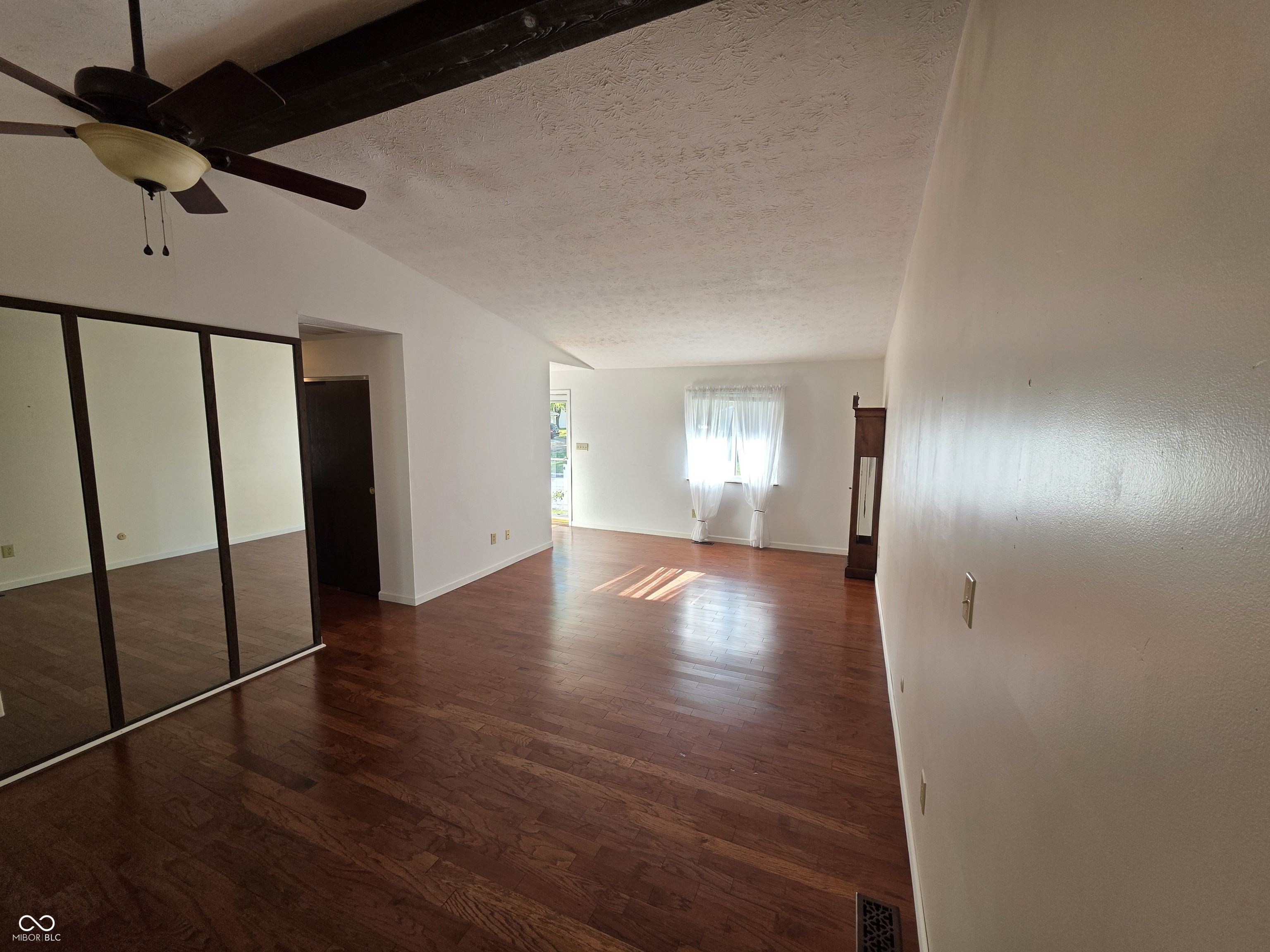 3514 Winchester Drive Indianapolis, IN 46227 - Photo 3 of 35