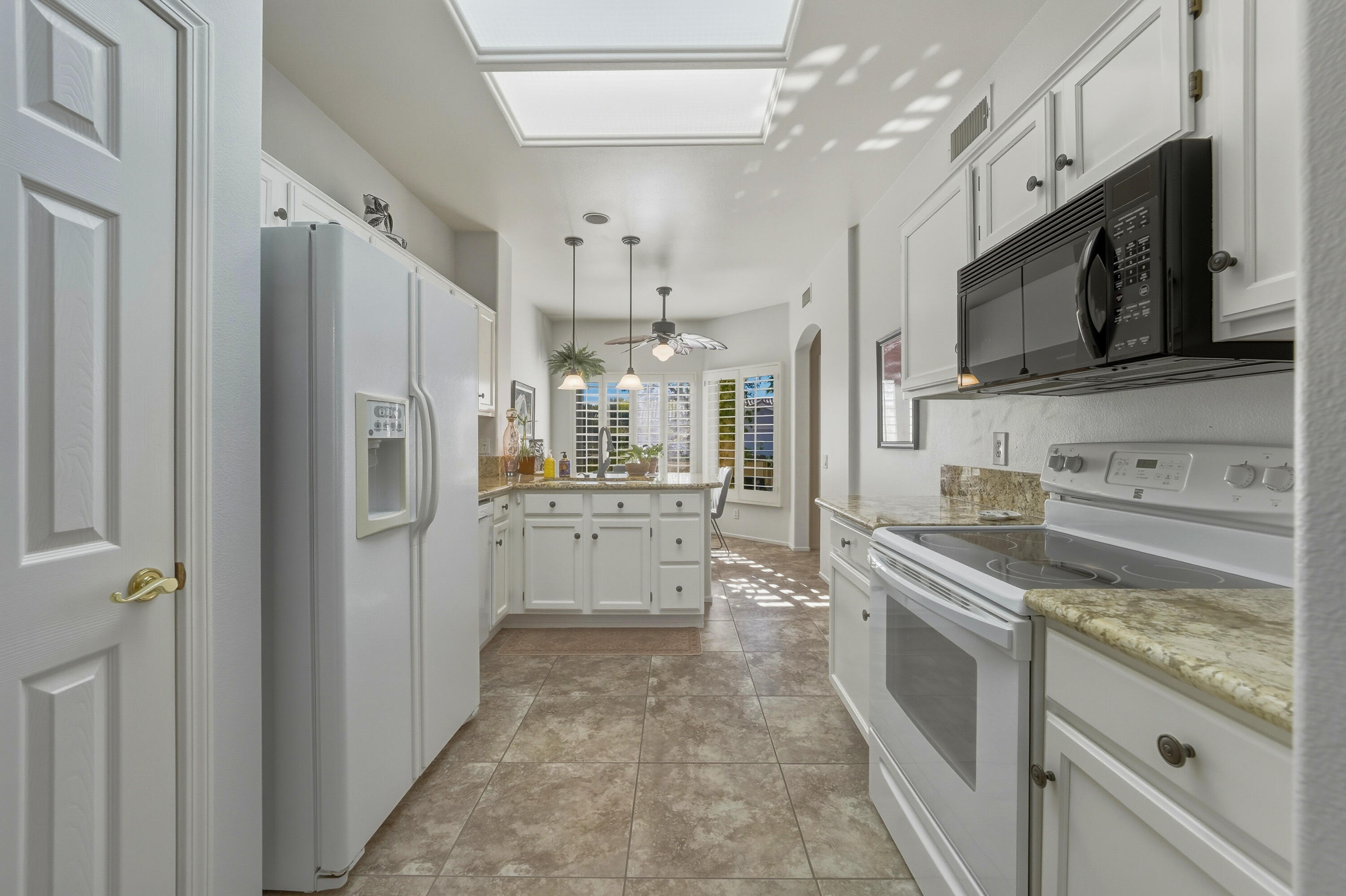 78388 Desert Willow Drive Palm Desert, CA 92211 - Photo 9 of 22 Photo-5