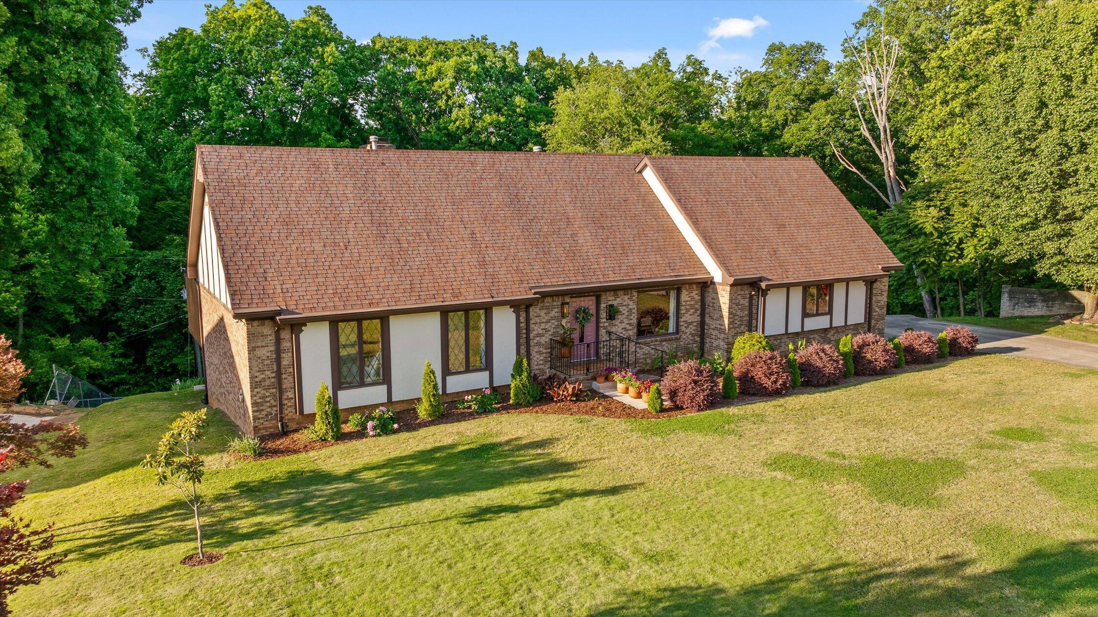 5849 North Park Road Hixson, TN 37343 - Photo 10 of 88 beyc6a107323b6a82