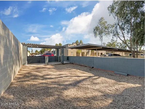 $837 | 5750 North 59th Avenue, Unit 1A, Glendale, AZ 85301