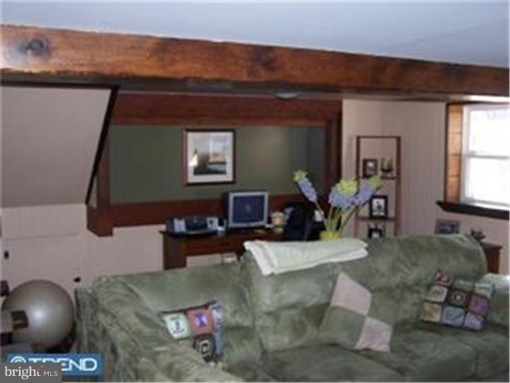 621 Exton Road Hatboro, PA 19040 - Photo 2 of 12