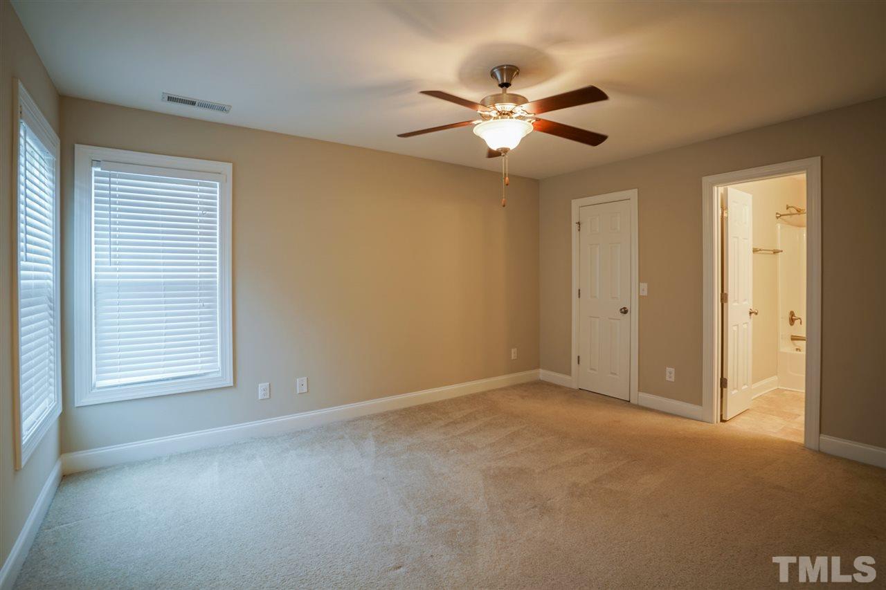 1807 Barngate Way Raleigh, NC 27614 - Photo 4 of 15 Gallery Image 4