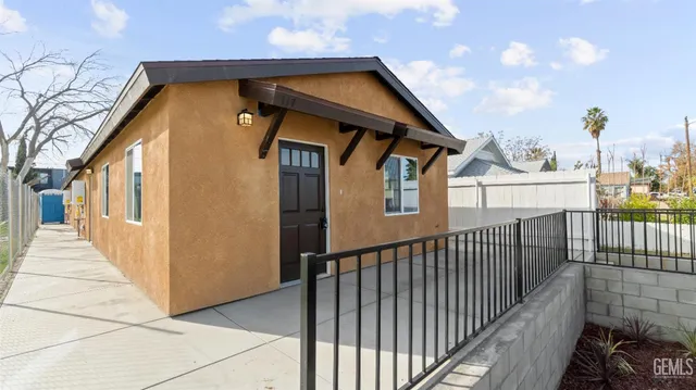 $359,000 | Undisclosed Address, Taft, CA 93268