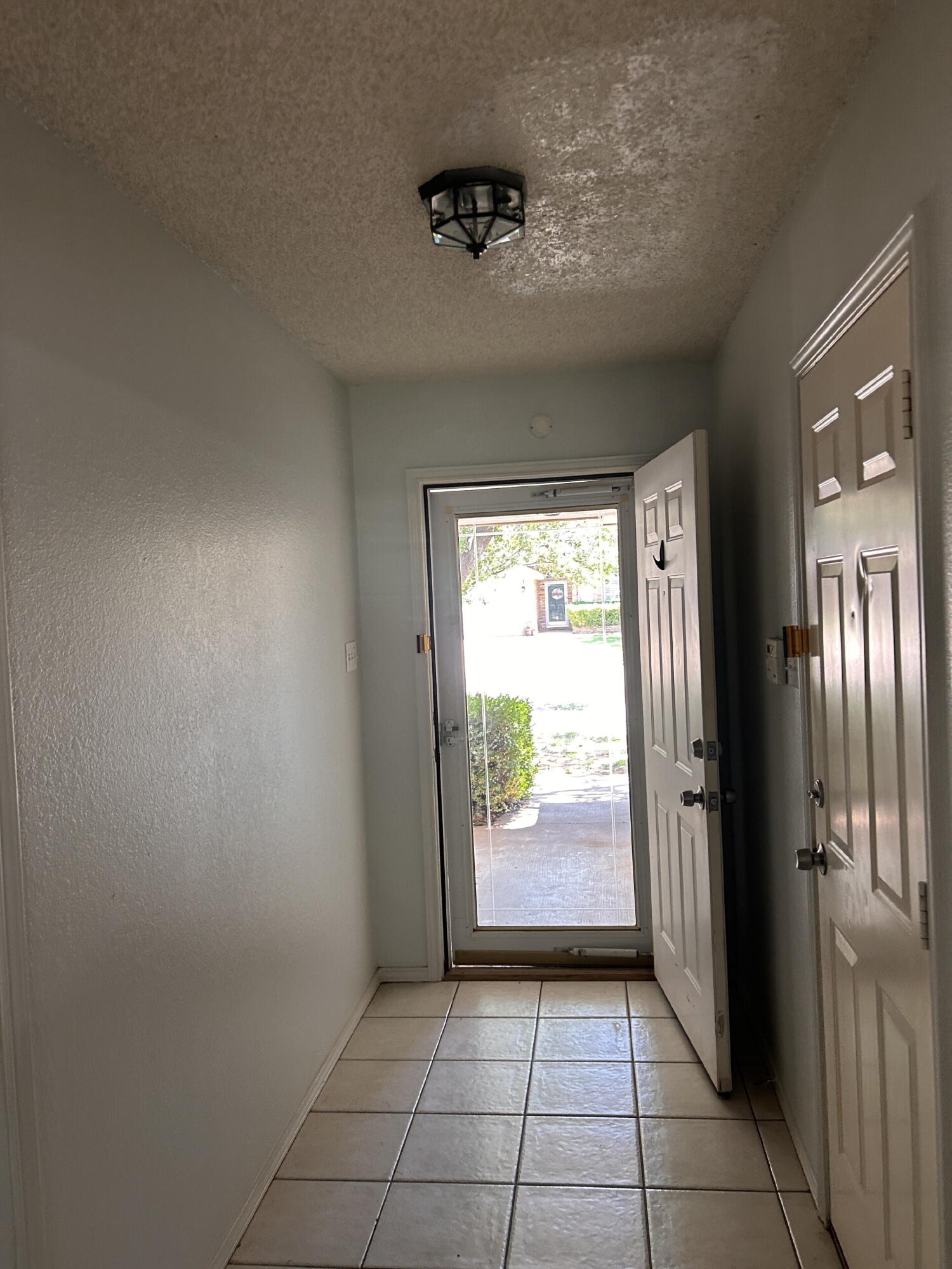 6220 7th Street Lubbock, TX 79416 - Photo 6 of 17 a view of an entryway