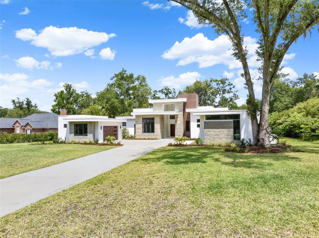 7615 Southeast 12th Circle Ocala, FL 34480 - Photo 2 of 100