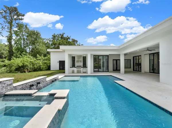 $2,300,000 | 7615 Southeast 12th Circle, Ocala, FL 34480