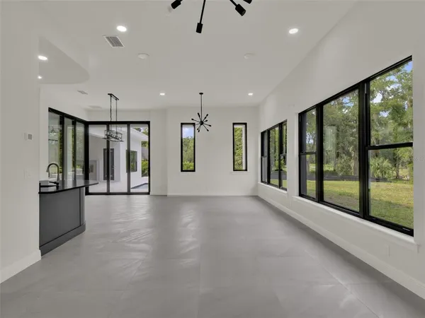 $2,300,000 | 7615 Southeast 12th Circle, Ocala, FL 34480