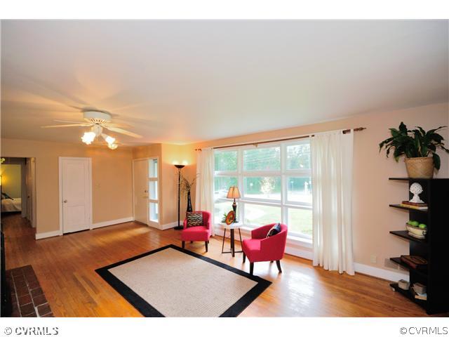 8302 Cherokee Road Richmond, VA 23235 - Photo 6 of 24 Living Room - Another view of the living room, ove