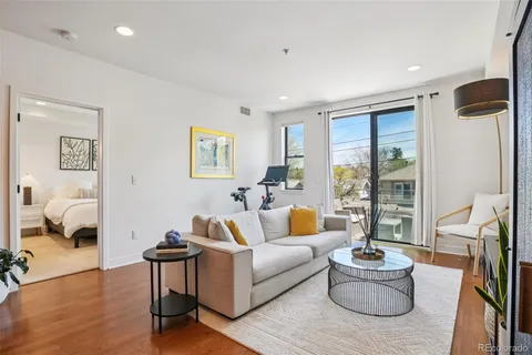 $570,000 | 360 South Lafayette Street, Unit 305, Denver, CO 80209
