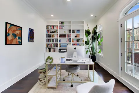 $1,950,000 | 3111 North Kenmore Avenue, Chicago, IL 60657