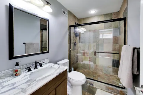 $1,950,000 | 3111 North Kenmore Avenue, Chicago, IL 60657