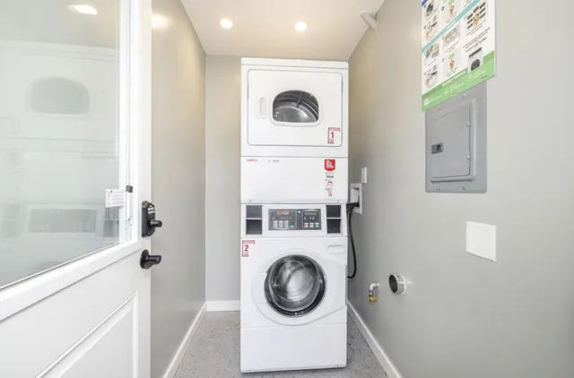 $2,400,000 | 3213-17 Alma Street, Palo Alto, CA 94306