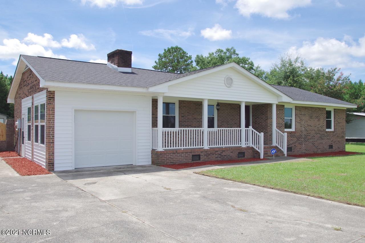 671 Lee's Chapel Road Pollocksville, NC 28573 - Photo 2 of 46 671 Lees Chapel Road