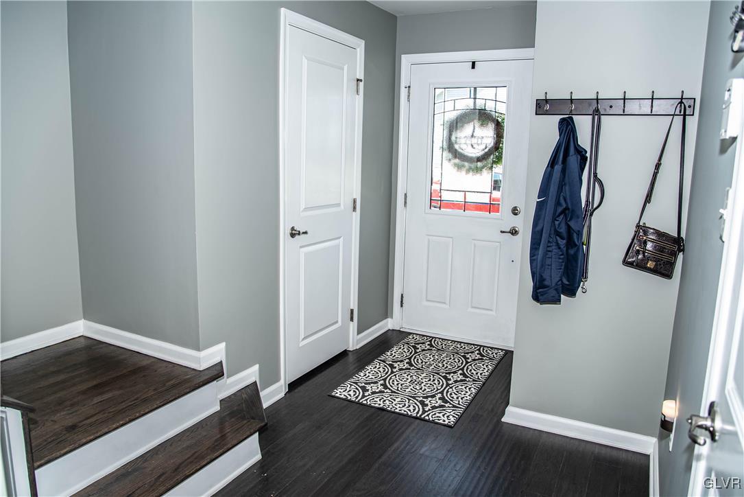 2316 Raya Way Easton, PA 18045 - Photo 4 of 35 Gallery Image 4