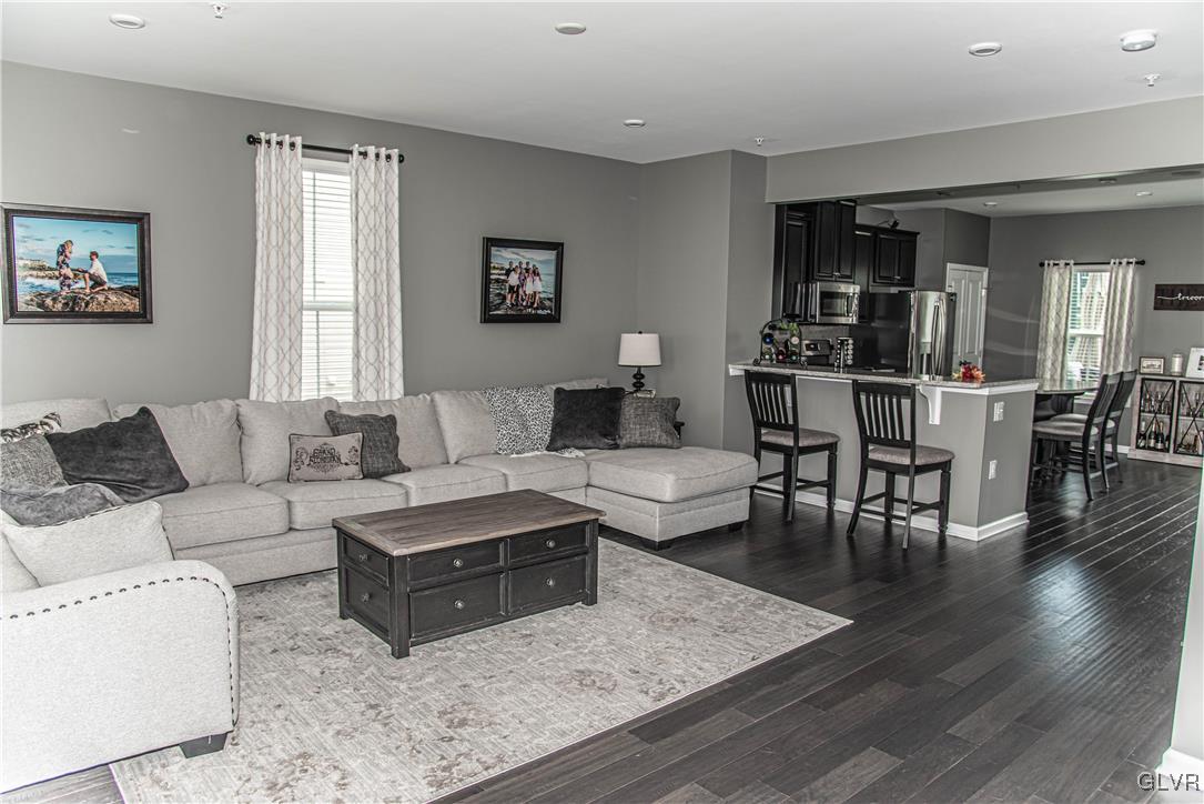 2316 Raya Way Easton, PA 18045 - Photo 10 of 35 Gallery Image 10