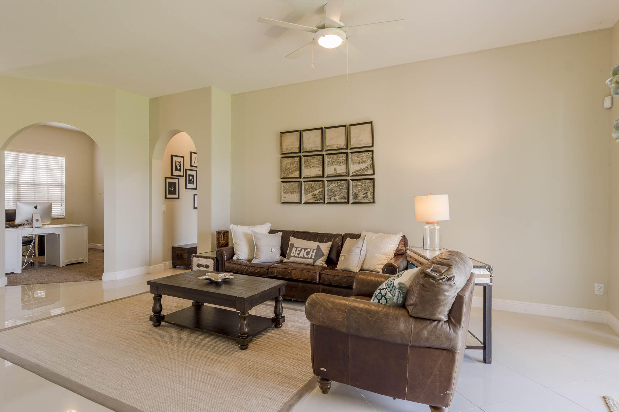 166 Citadel Circle Jupiter, FL 33458 - Photo 5 of 22 Living Room