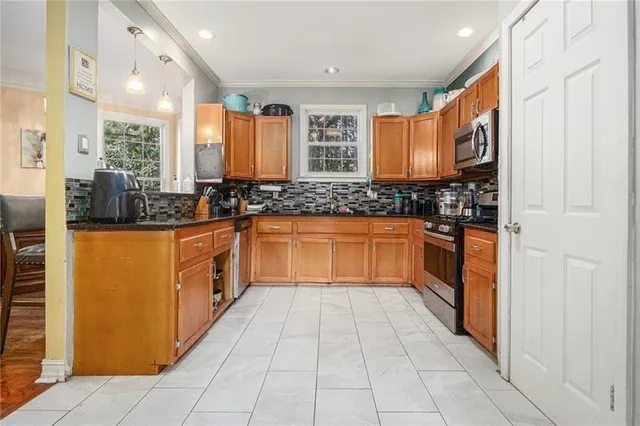 $400,000 | 3322 Hunters Hill Drive, Stonecrest, GA 30038