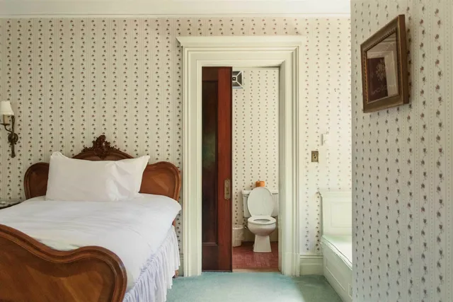 $975,000 | 124 Elm Street, Bennington, VT 05201