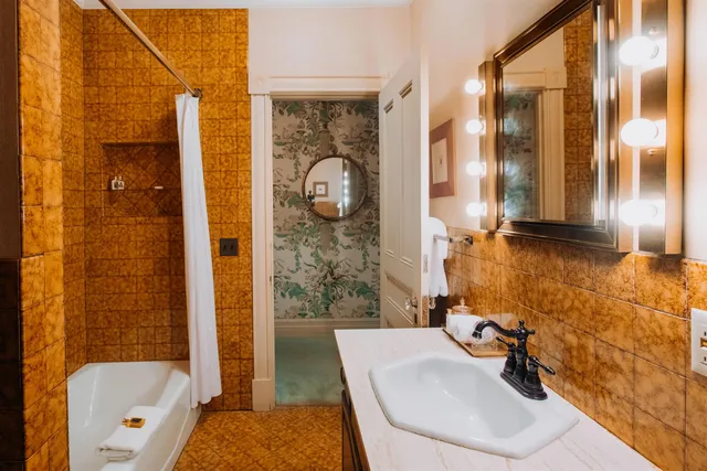 $975,000 | 124 Elm Street, Bennington, VT 05201