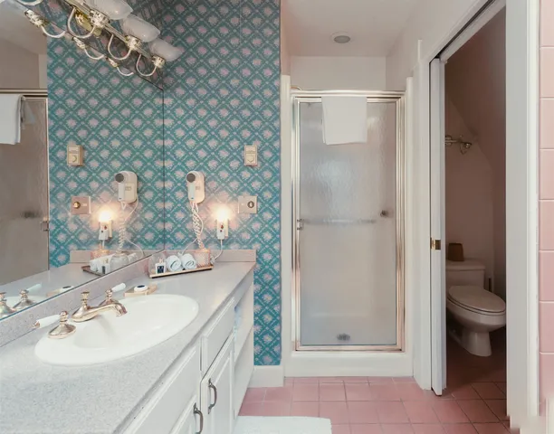 $975,000 | 124 Elm Street, Bennington, VT 05201