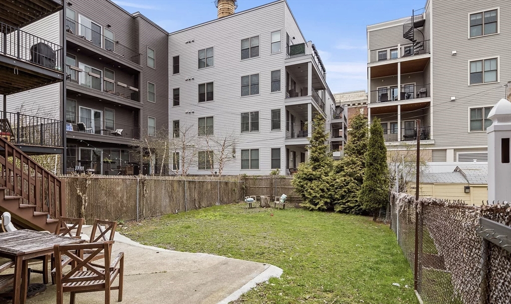 726 East 2nd Street, Unit 2 Boston, MA 02127 - Photo 11 of 16