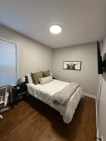 $7,550 | 726 East 2nd Street, Unit 2, Boston, MA 02127