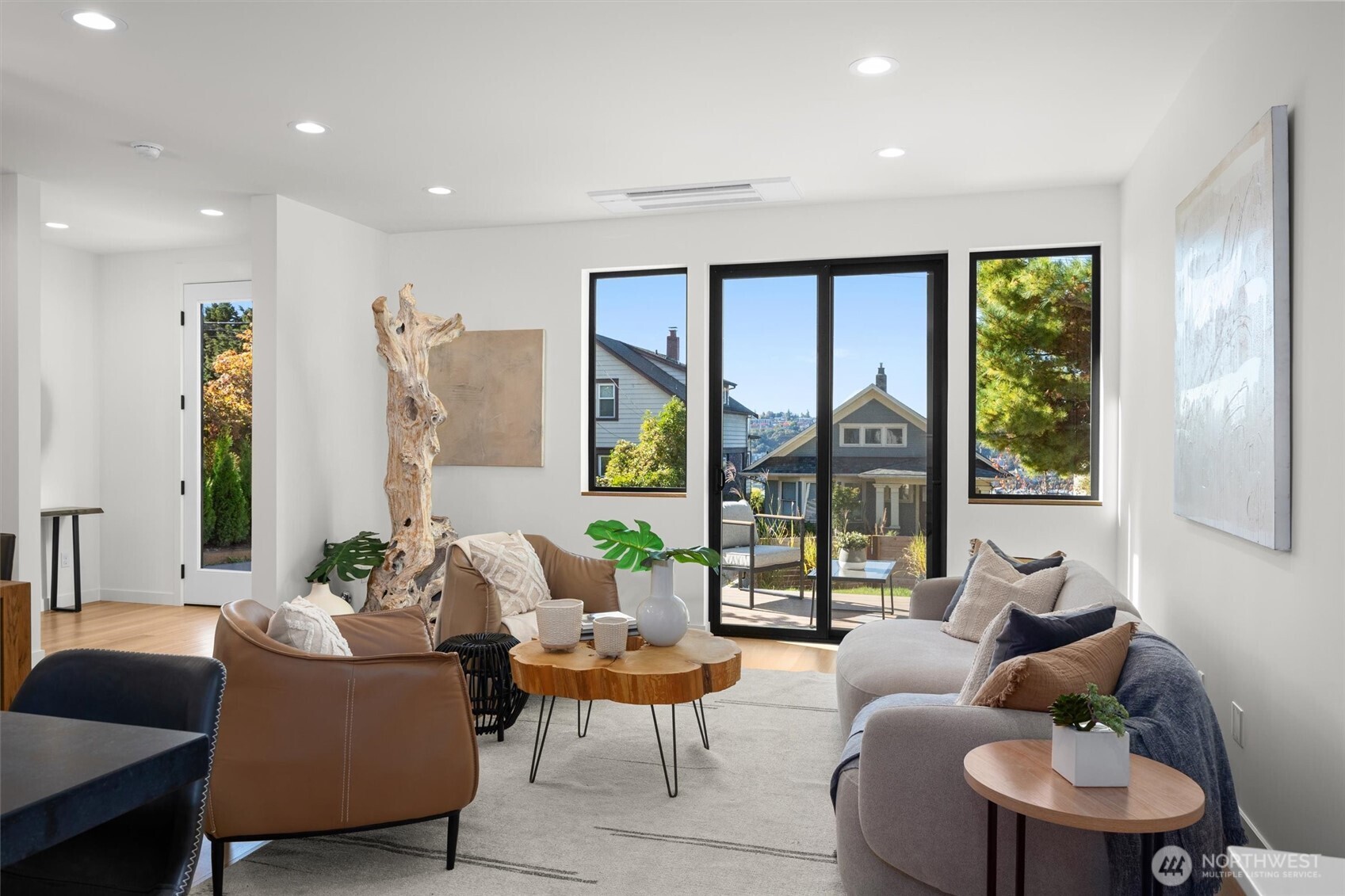 2214 Broadway East, Unit A Seattle, WA 98102 - Photo 11 of 33